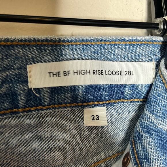 Aritzia DENIM FORUM The BF High Rise Loose Jeans Light Wash Distressed Size 23 - Picture 7 of 10